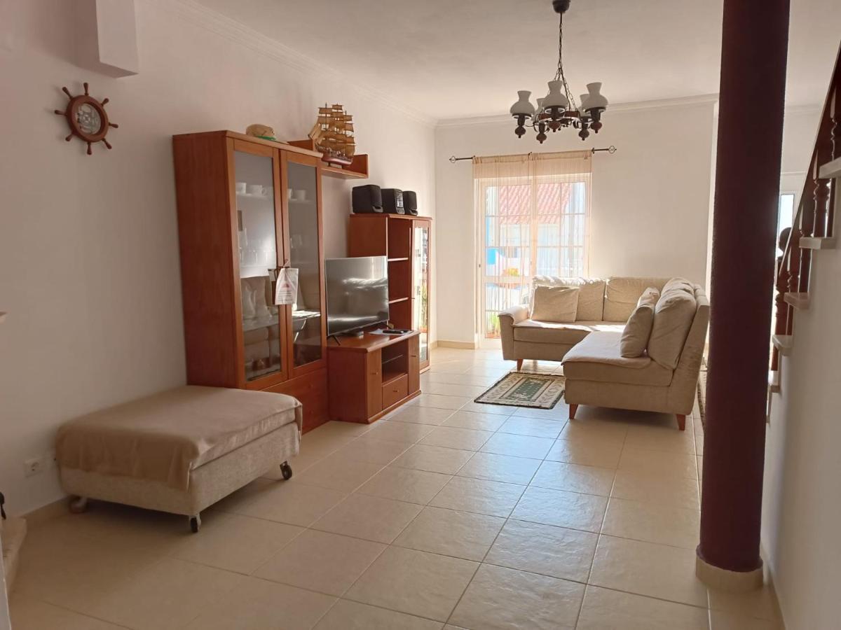 Alojamento Local Familia Coelho Quinta do Conde Экстерьер фото